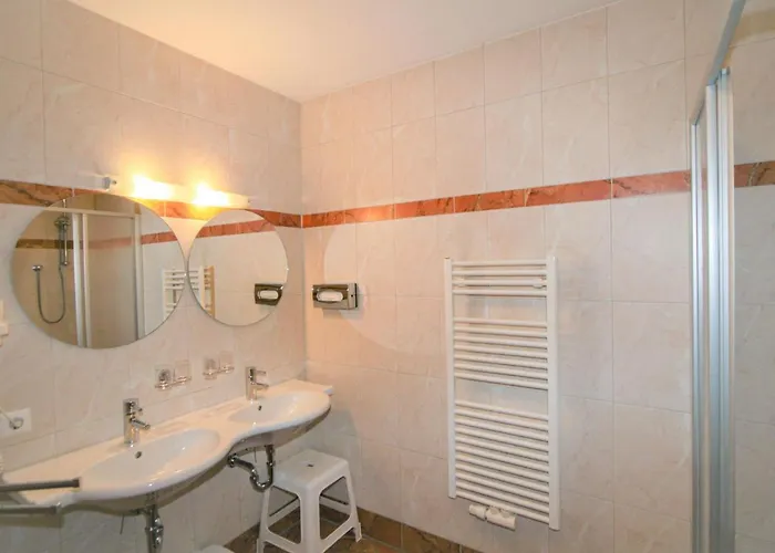 Lechners Wohnwelt-3 By Interhome شقة